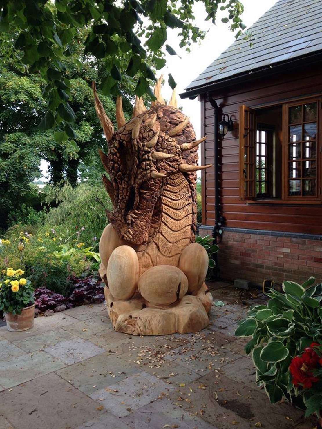 Dragon's head with eggs, carved at the English Open 2015