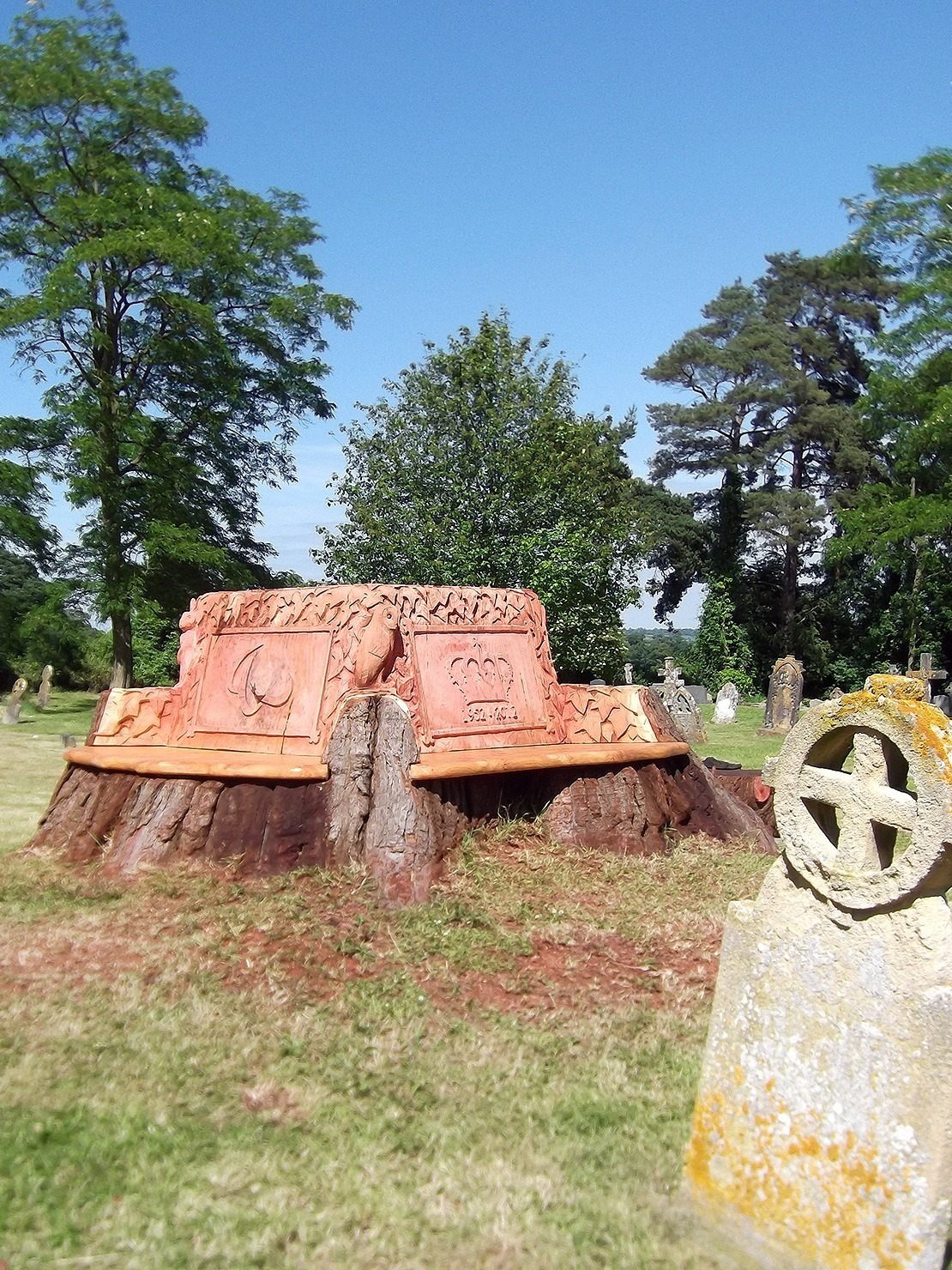 Queens Jubilee Commemorative bench