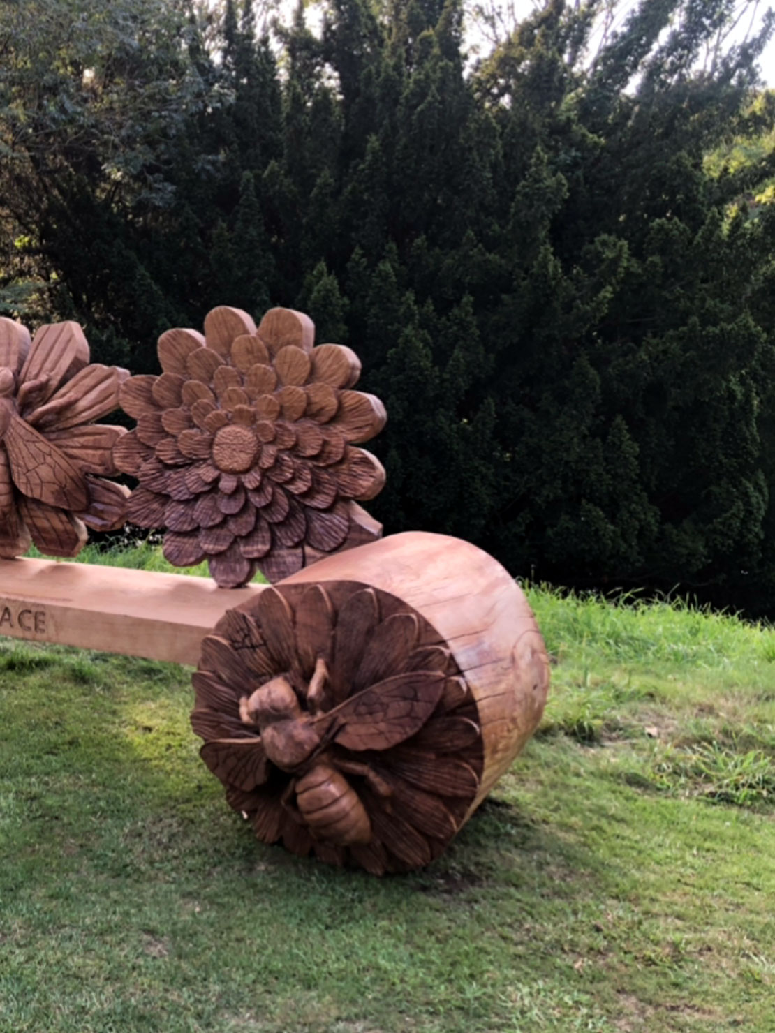 Bee bench at Blenheim Palace