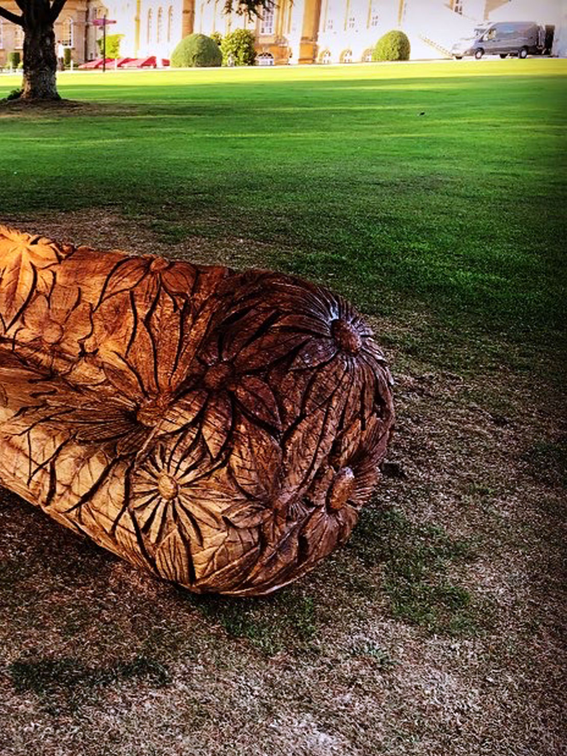Floral bench at Blenheim Palace