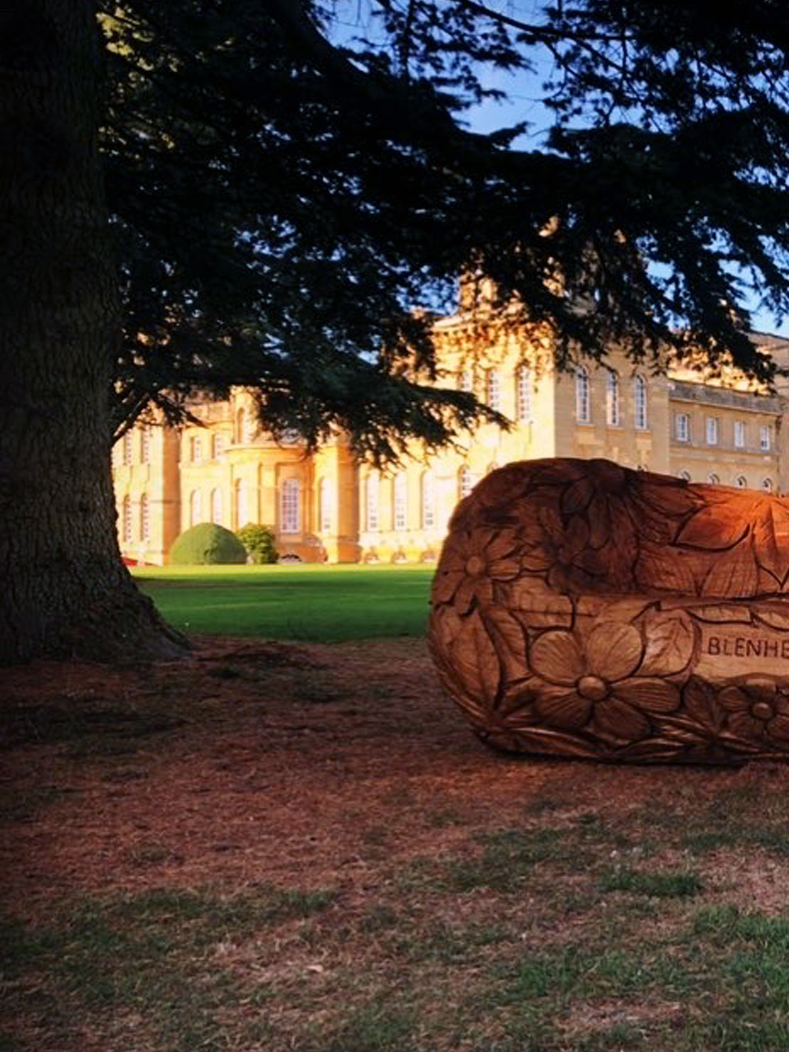 Floral bench at Blenheim Palace
