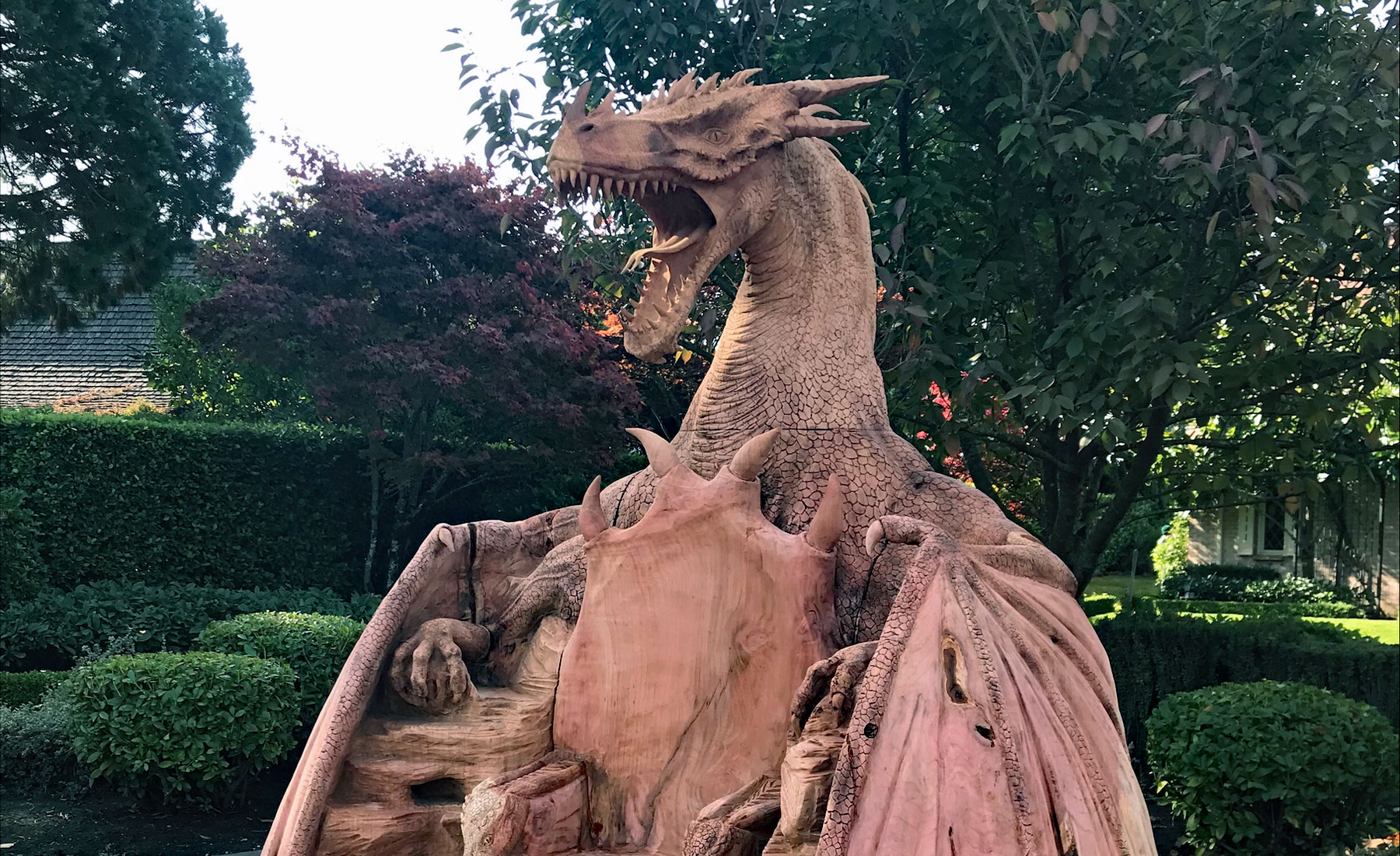 Dragon throne Dragon throne